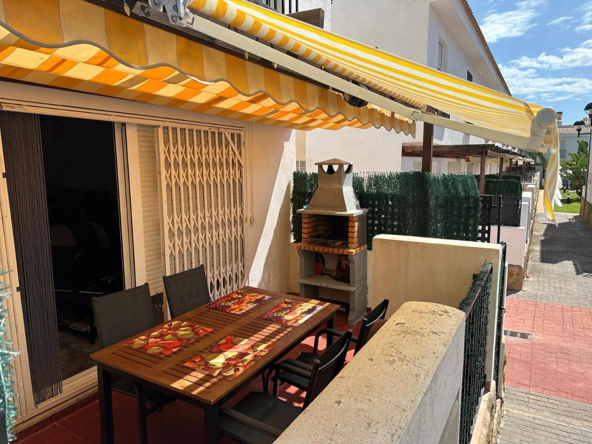 Casa Adosada Con Piscina Y Dos Terrazas Alcoceber Bagian luar foto