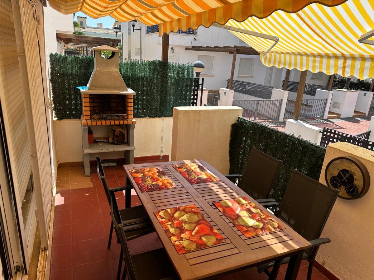 Casa Adosada Con Piscina Y Dos Terrazas Alcoceber Bagian luar foto